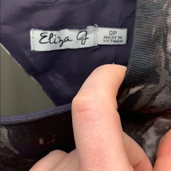 Eliza J dress in fall/winter colors modern floral - Picture 2 of 8